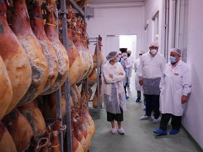 Imagen La Junta de Gobierno de la Diputación aprueba el reparto de una treintena de cheques de ayuda